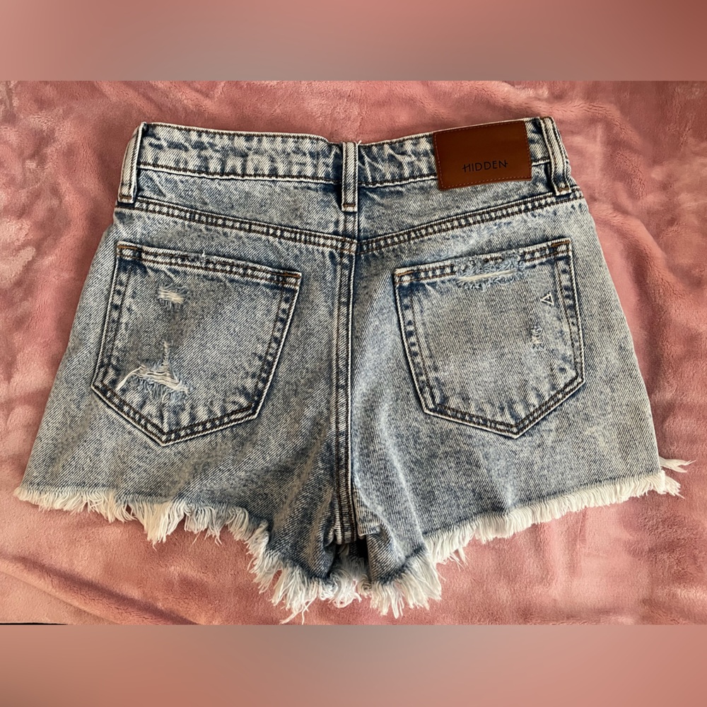 Hidden Distressed Jean Shorts - Picture 2 of 2
